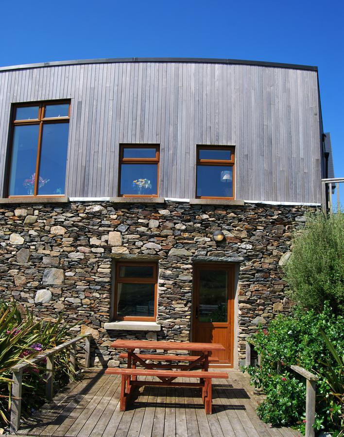 Dolphin Hotel Inishbofin Eksteriør billede