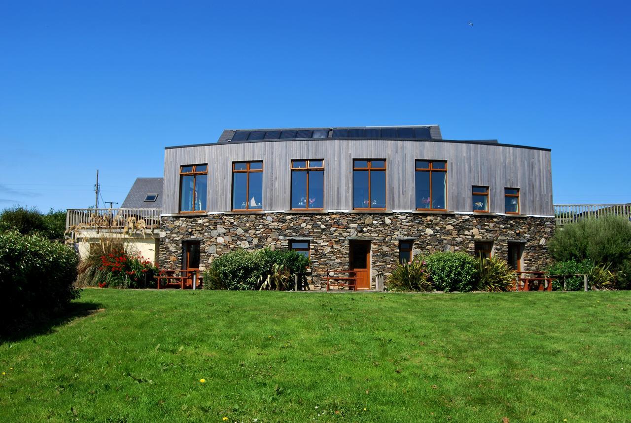 Dolphin Hotel Inishbofin Eksteriør billede