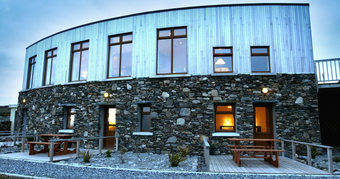 Dolphin Hotel Inishbofin Eksteriør billede